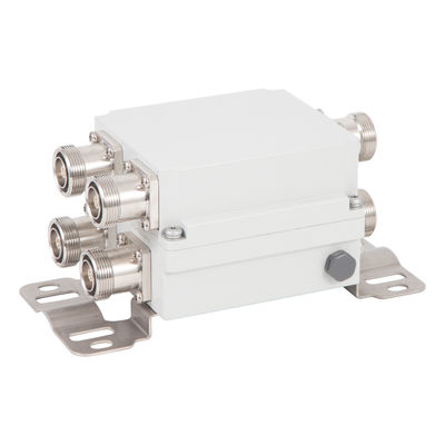 4.3-10 F Διασύνδεση Διπλής ζώνης Low Pim Combiner 380-960 1710-2700MHz Διπλή ζώνη κάλυψης