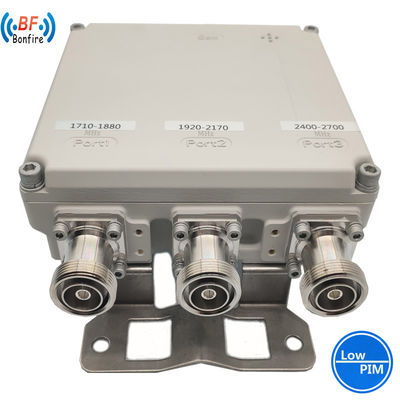 4.3-10 F Διασύνδεση DIN-F RF Triplexer Triple Band Combiner 380-2700MHz Γκρι/Κόκκινο/Μαύρο