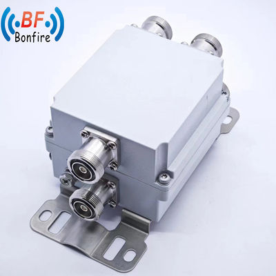 Προσαρμοσμένο 1710-2170MHz 2300-2690MHz Δύο ζώνες RF διπλεξέα διπλεξέα με SMB Γυναίκα