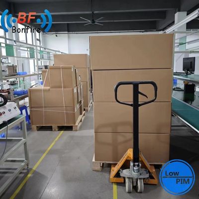 Ενδοενσωματωμένη διανεμημένη κεραία - Omni-Antenna 698-4000MHz 5g Ραδιοφωνική κεραία οροφής για Ibs Das