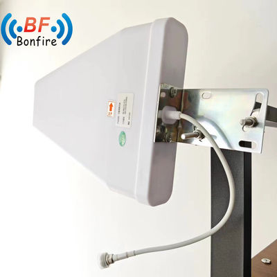 Ενισχυτής σήματος 4G 698-4000MHz ευρυζωνική εσωτερική ολικής οροφής αντίσταση RF αντίσταση