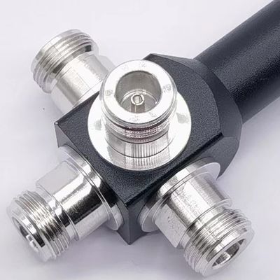 OEM/ODM Ultra Wideband 4 Way Low Pim Reactive High Power Splitter 617-4000MHz 4,3-10 F