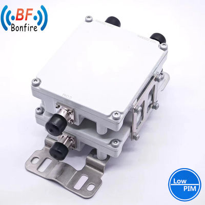 HLQ-XXXXX 1710-2170MHz 2300-2690MHz RF Duplexer Passive Combiner N Γυναίκα για εσωτερικό/εξωτερικό δίκτυο