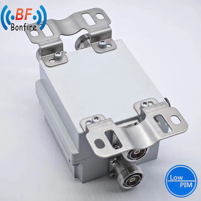 300W 4X2 Υβριδικό Συνδυαστή Συνδυασμού 1710-2170MHz 2300-2690MHz N-F για Ibs BTS Performance