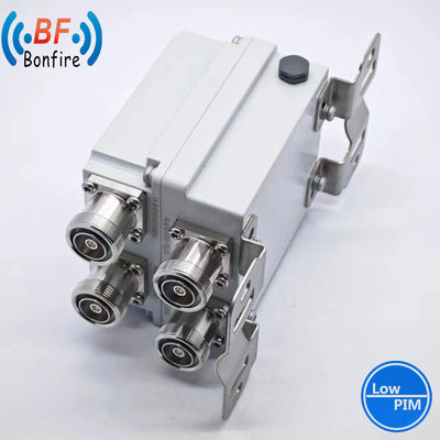 1710-2170MHz 2300-2690MHz Τριπλέξερ Ραδιοσυχνότητα Τριπαδική ραδιοσυχνότητα RF Low Pim Combiner SMA Γυναίκα
