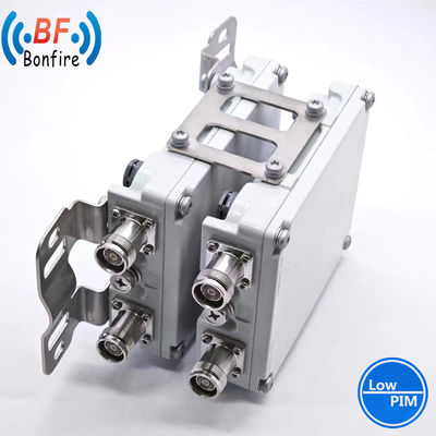 1710-2170MHz 2300-2690MHz Τριπλέξερ Ραδιοσυχνότητα Τριπαδική ραδιοσυχνότητα RF Low Pim Combiner SMA Γυναίκα