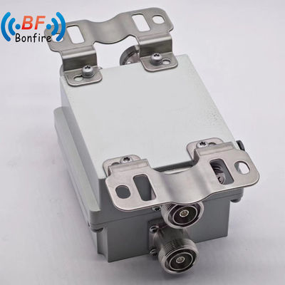 160dbc 300W Diplexer 1710-1880 1920-2170 2300-2400 2500-2700MHz RF Quadplexer Συνδυαστής