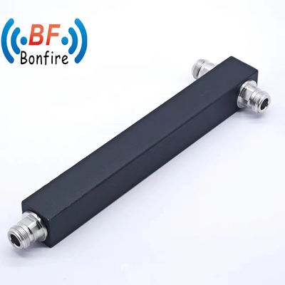 Κατώτατο Pim 2 Way Power Splitter 698-3800MHz N Γυναίκα Αντιδραστική με GFQ-0738-X7701 μοντέλο
