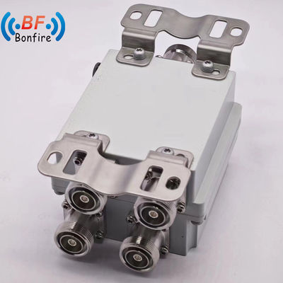 Εσωτερικές λύσεις 100W UHF Triplexer 698-960 1710-2170MHz N-Female/BNC-Female Διασύνδεση
