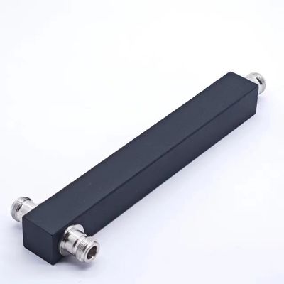 Μέγεθος πακέτου 22.00cm * 7.00cm * 4.00cm Υψηλή ισχύς N-F IP65 698-3800MHz 2 Way Splitter