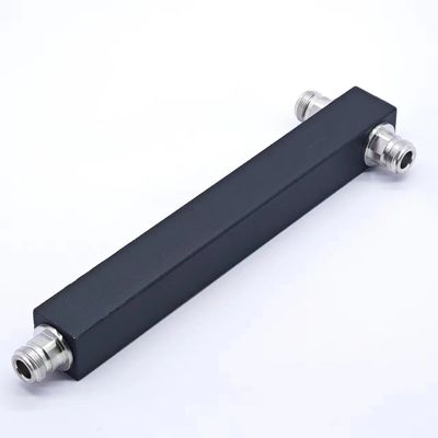 Μέγεθος πακέτου 22.00cm * 7.00cm * 4.00cm Υψηλή ισχύς N-F IP65 698-3800MHz 2 Way Splitter