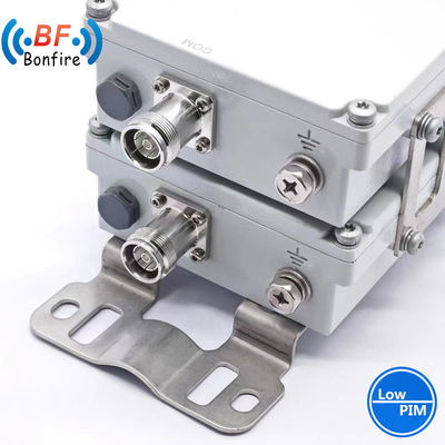Προσαρμοσμένο Low Pim -155dbc 2300-2400 2500-2700MHz Τριπλέξερ RF Diplexer Combiner