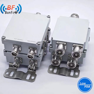 Τρίπλεξερ 1710-1880 1920-2170 2300-2400 2500-2700MHz με N θηλυκό σύνδεσμο Bts Grey