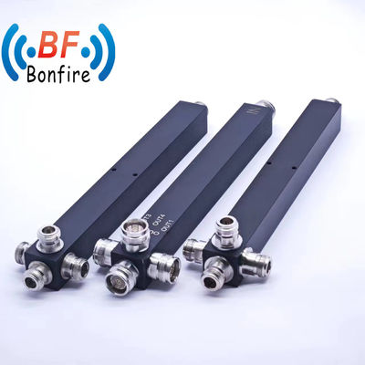 4 Way Power Splitter Divider SMA θηλυκό 617-4000MHz Γκρίζο πακέτο Ακαθάριστο βάρος 0,510kg