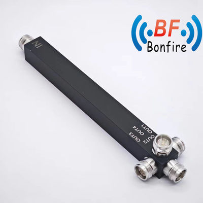 617-4000MHz RF 4 Way 300W Power Splitter Divider 4.3-10 Γυναίκα για ραδιοφωνικό επαναλήπτη Κόκκινο