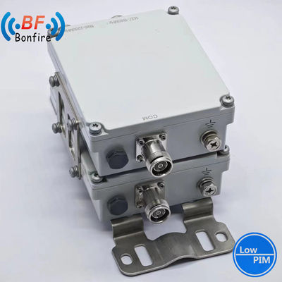 Χαμηλό Pim Triplexer RF Diplexer RF Penta Band Combiner με σύνδεσμο 4310f -155dbc 2300-2400 2500-2700MHz