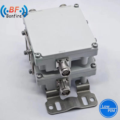 Χαμηλό Pim Triplexer RF Diplexer RF Penta Band Combiner με σύνδεσμο 4310f -155dbc 2300-2400 2500-2700MHz