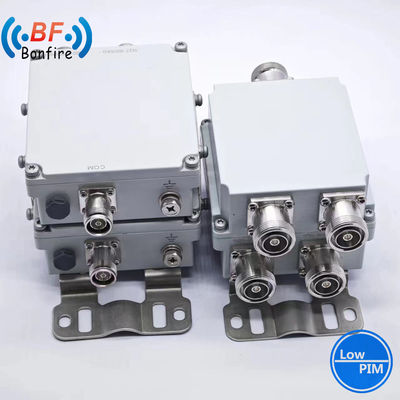RF Triplexer Diplexer Combiner 1710-1880 1920-2170 2300-2400 2500-2700MHz Μοναδικό 4.3-10f -160 Dbc IP67