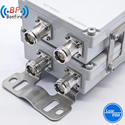 RF Triplexer Diplexer Combiner 1710-1880 1920-2170 2300-2400 2500-2700MHz Μοναδικό 4.3-10f -160 Dbc IP67