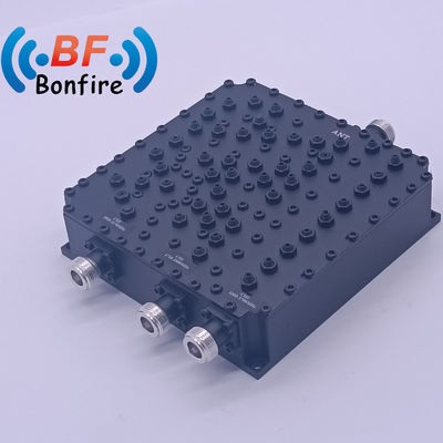 HLQ-XXXXX Τρι-Band Combiner 1710-1880 1920-2170 3300-3700MHz με 4.3-10-F DIN-F Ν-F