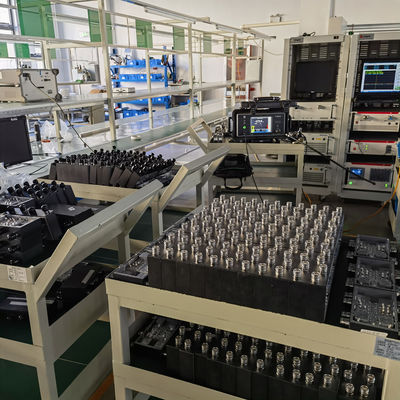 Πακέτο Ακαθάριστο βάρος 2.000kg 2 σε 1 Υβριδικό συνδυαστικό σύνδεσμο 4.3-10 F εσωτερικό/εξωτερικό IP65