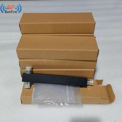 Μαύρος 617-4000MHz Power Splitter Power Divider για προσαρμοσμένες λύσεις δημόσιας ασφάλειας