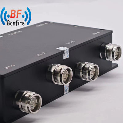 4 σε 4 από 200W IP60 N Γυναικεία 3dB Υβριδική Σύνδεσμος 698-3800MHz Εσωτερικός / Εξωτερικός Γκρίζος