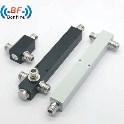 Γκρι 50W RF 2 Way Power Splitter Power Divider 698-3800MHz για τηλεπικοινωνιακά συστήματα