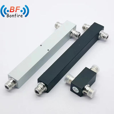 Προσαρμοσμένος N θηλυκός τύπος Power Splitter για VHF UHF 698-3800MHz Walkie-Talkie Booster