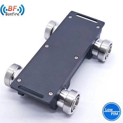 100W 90 βαθμούς 3dB RF υβριδικό ζευγάρι 698-4000MHz Υβριδικός συνδυαστής IP60 N Γυναικεία τύπου Κόκκινο