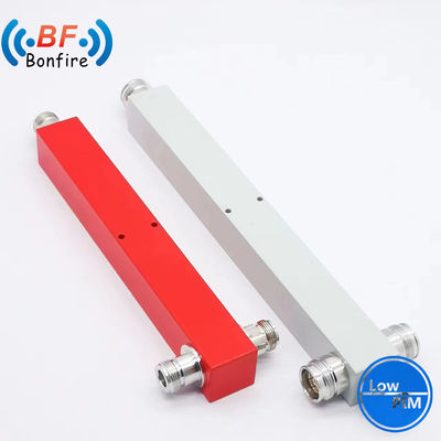 Προσαρμοσμένος RF 2 Way Power Splitter 10W 350-3800MHz 4.3-10-F σύνδεσμος για σταθμό βάσης