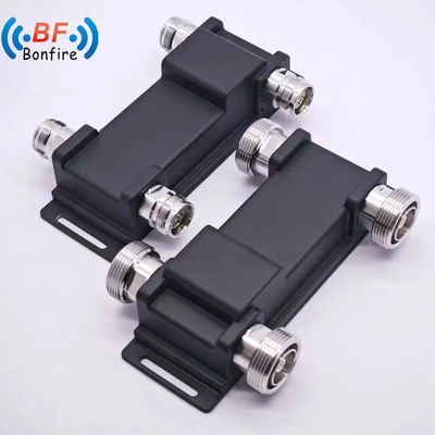 2X1 3dB 698-4000MHz Υβριδικός συνδετήρας Υβριδικός συνδυαστής DIN Γυναίκα για τη συνολική ικανότητα