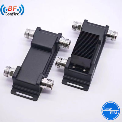 2X1 3dB 698-4000MHz Υβριδικός συνδετήρας Υβριδικός συνδυαστής DIN Γυναίκα για τη συνολική ικανότητα