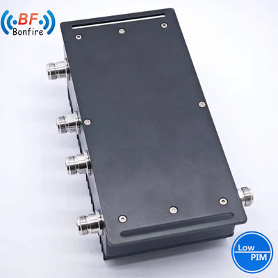 Μέγεθος πακέτου 22,00cm * 12,00cm * 8,00cm 698-4000MHz 4X4 3dB Υβριδικός συνδυαστής N Γυναικείο