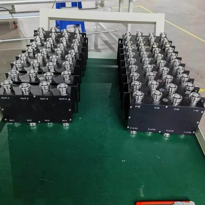 698-4000MHz 4X4 4 σε 4 από 300W 155pim RF Υβριδικό Συσκευαστή Υβριδικού Συνδυασμού για Das Ibs