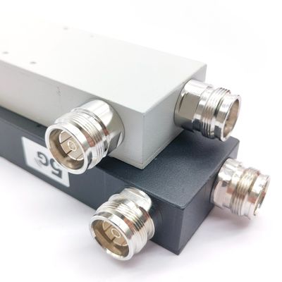 0.200kg Πακέτο Ακαθάριστο βάρος 5dB 6dB 7dB 8dB Αεροκατευθυντικός ζεύγος 698-4000MHz