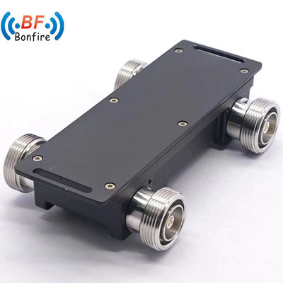 Χαμηλό Pim 698-4000MHz 300W RF 2X2 Out Υβριδικός Συνδυαστής με 4.3-10-F Συνδετήρα σε Μαύρο
