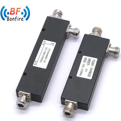 50 Ωμέγα Αντίσταση Υψηλή ισχύς 30W 10dB Κατευθυντικός σύνδεσμος 2-18GHz μικροκυμάτων χαμηλή Vswr