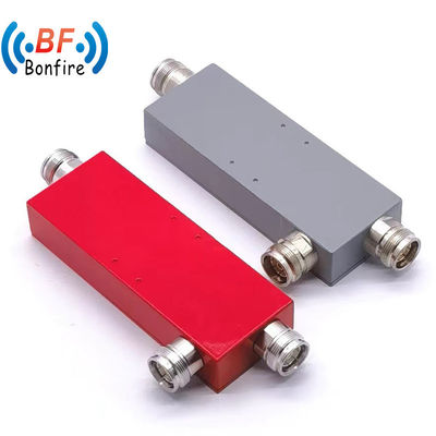 300W 0,3dB RF χαμηλή απώλεια εισαγωγής αντιδραστική κοιλότητα κατευθυντικός ζεύγος 698MHz-3800MHz 25dB βαθμός ζεύξης