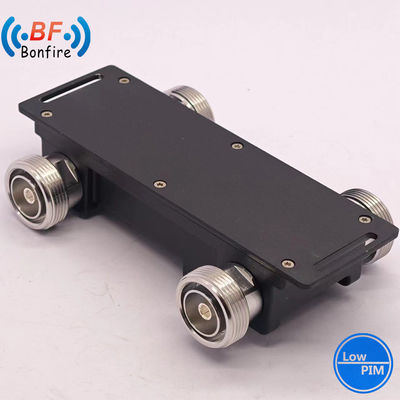 Προσαρμοσμένο 5g 4 σε 4 από 617-3800MHz N Type RF Hybrid Combiner 4.3-10-F Διασύνδεση