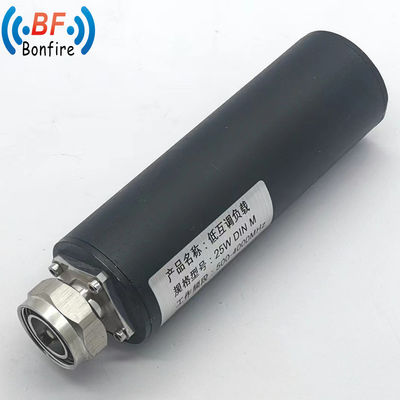 Δοκιμή χαμηλής διαμόρφωσης 350-6000MHz 200W φορτίο τερματισμού ραδιοσυχνοτήτων για διεπαφή DIN-M/F