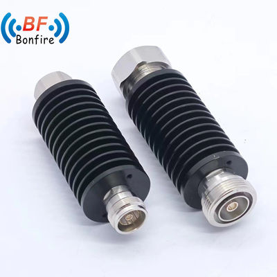 Ενιαία κατεύθυνση 100W σταθερός Attenuator 3/6/10/20dB N-Αρσενικό σε N-Αρσενικό DC-3800MHz Μαύρο