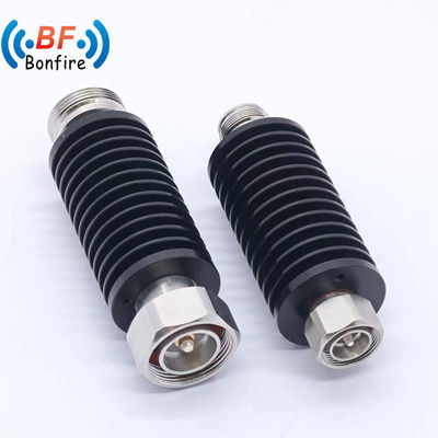 Ενιαία κατεύθυνση 100W σταθερός Attenuator 3/6/10/20dB N-Αρσενικό σε N-Αρσενικό DC-3800MHz Μαύρο