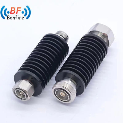 Ενιαία κατεύθυνση 100W σταθερός Attenuator 3/6/10/20dB N-Αρσενικό σε N-Αρσενικό DC-3800MHz Μαύρο