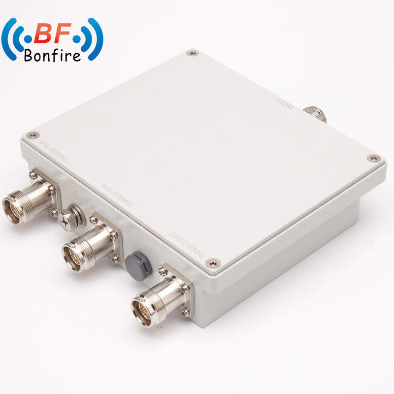 1710-2170MHz 2300-2690MHz RF VHF διπλής ζώνης συνδυαστής N Γυναικείο Τύπος για τη δημόσια ασφάλεια