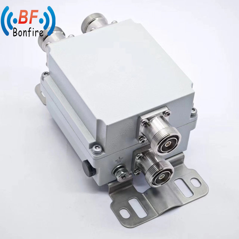Εσωτερική/εξωτερική διεπαφή IP65 4.3-10 F / DIN-F/DIN F RF συνδυαστής τετραπλέξερ 2300-2700MHz