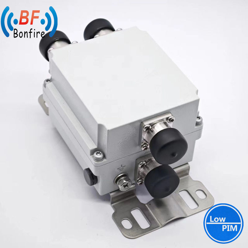 1710-2170MHz 2300-2690MHz VHF Cavity Duplexer Δύο ζώνες συνδυασμός για φιλτράρισμα σήματος