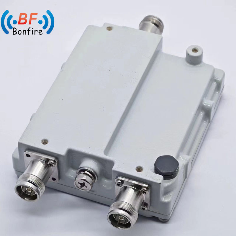 1710-1880 1920-2170 2300-2400 2500-2700MHz N-Γυναικείο Δίπλεξερ συνδυασμού τεσσάρων ζώνων για RF εσωτερικά