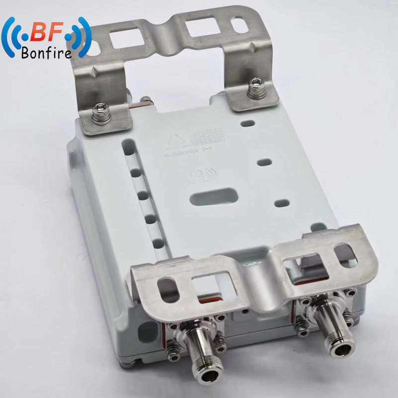 Παθητικός συνδυαστής RF Triple Band Triplexer για GSM Dcs WCDMA DIN-Female RF Diplexer