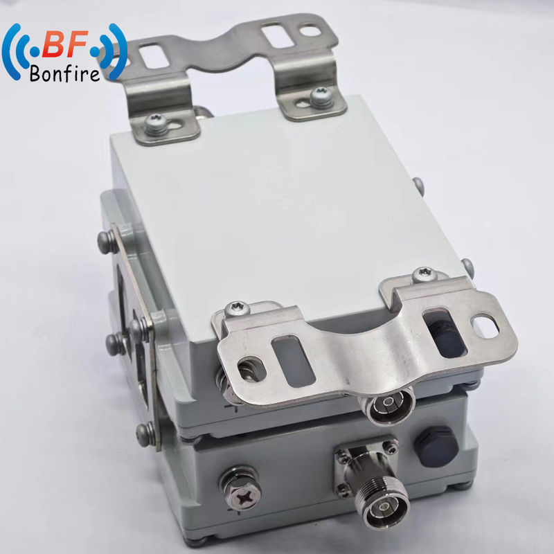 160dbc 300W Diplexer 1710-1880 1920-2170 2300-2400 2500-2700MHz RF Quadplexer Συνδυαστής